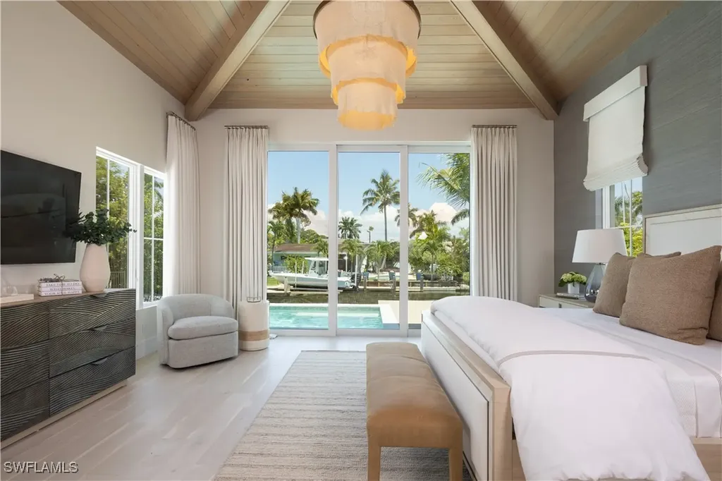 1645 Bonita Court Naples FL 34102