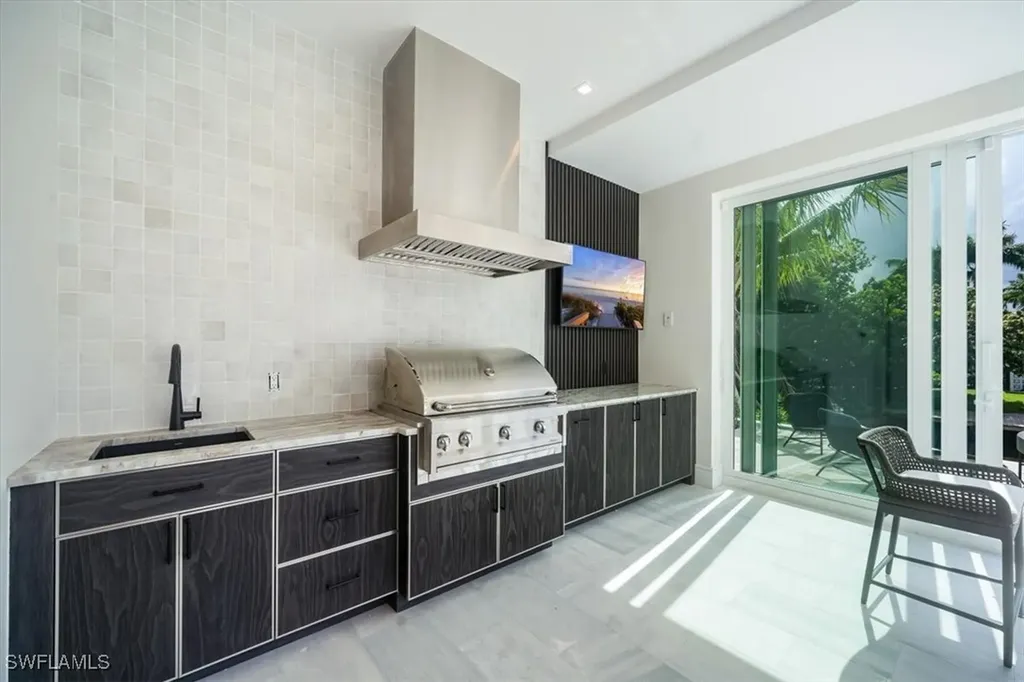 1645 Bonita Court Naples FL 34102