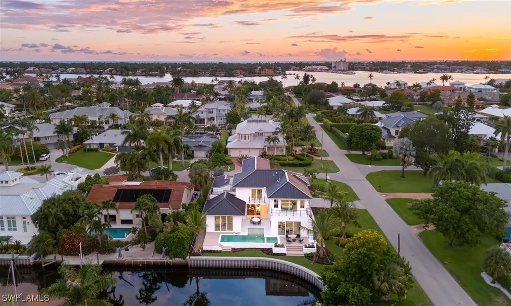 1645 Bonita Court Naples FL 34102