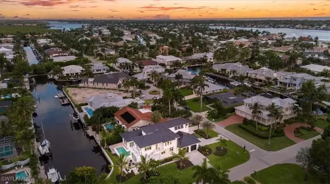 1645 Bonita Court Naples FL 34102