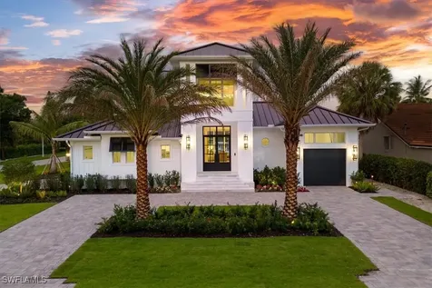 1645 Bonita Court Naples FL 34102