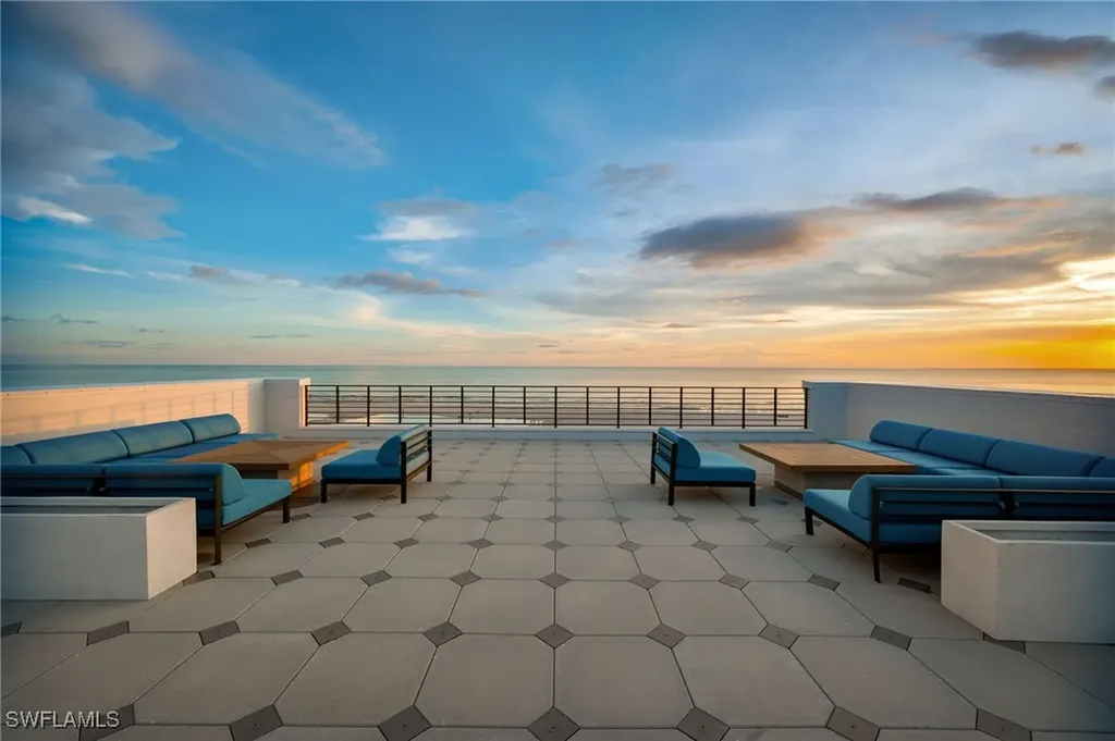 Fort Myers Beach FL, 6230 Estero Boulevard, Unit 202