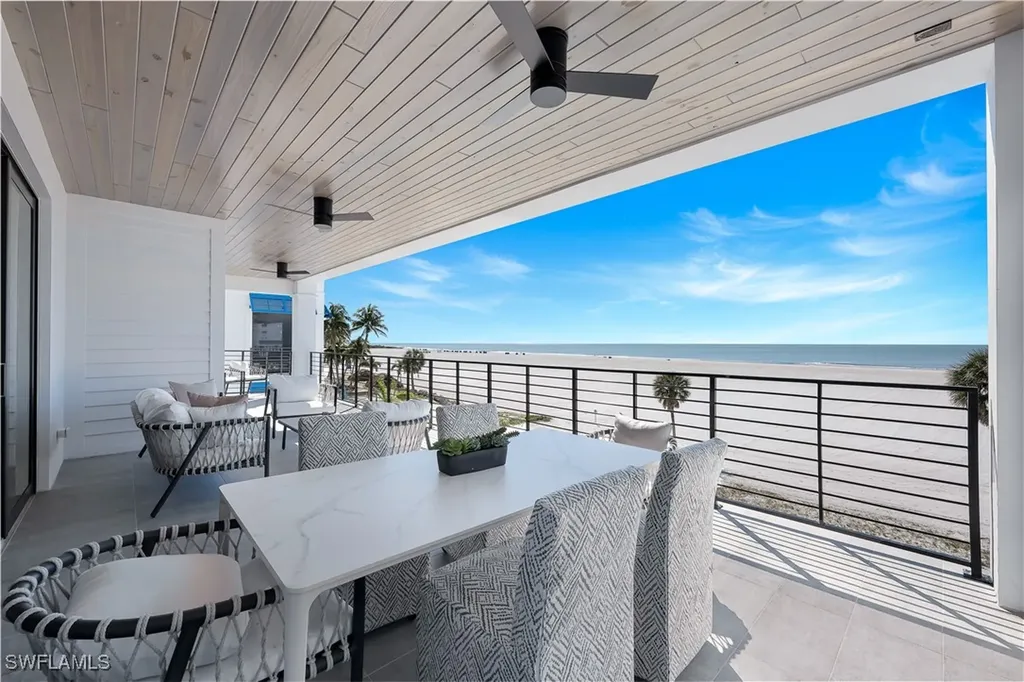 Fort Myers Beach FL, 6230 Estero Boulevard, Unit 202