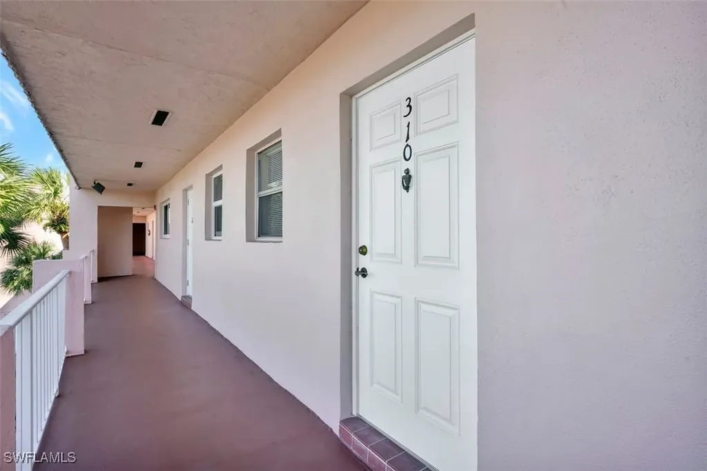 225 Turtle Lake Court Naples FL 34105