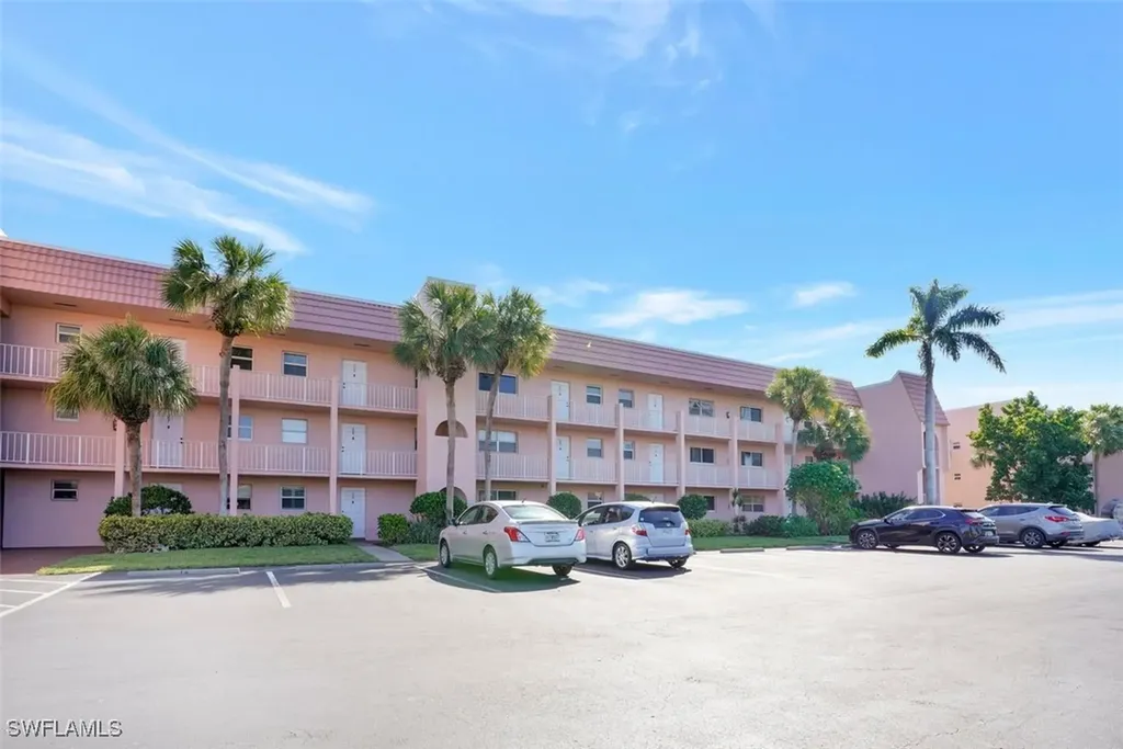 225 Turtle Lake Court Naples FL 34105