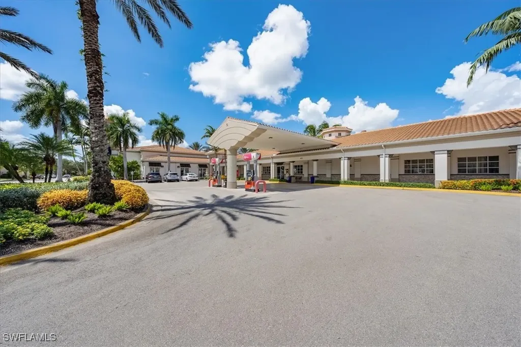 5331 Hawkesbury Way Naples FL 34119