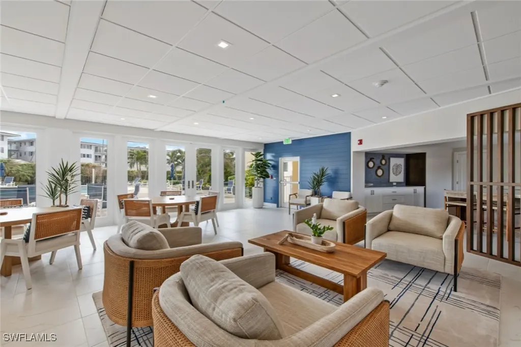 3410 Gulf Shore Boulevard N Naples FL 34103