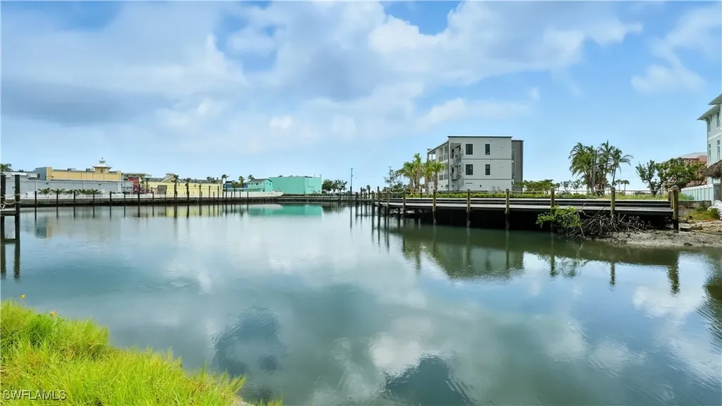 914 3rd Street Fort Myers Beach FL 33931