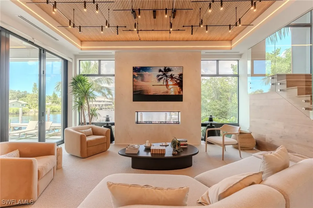 1100 Sandpiper Street Naples FL 34102