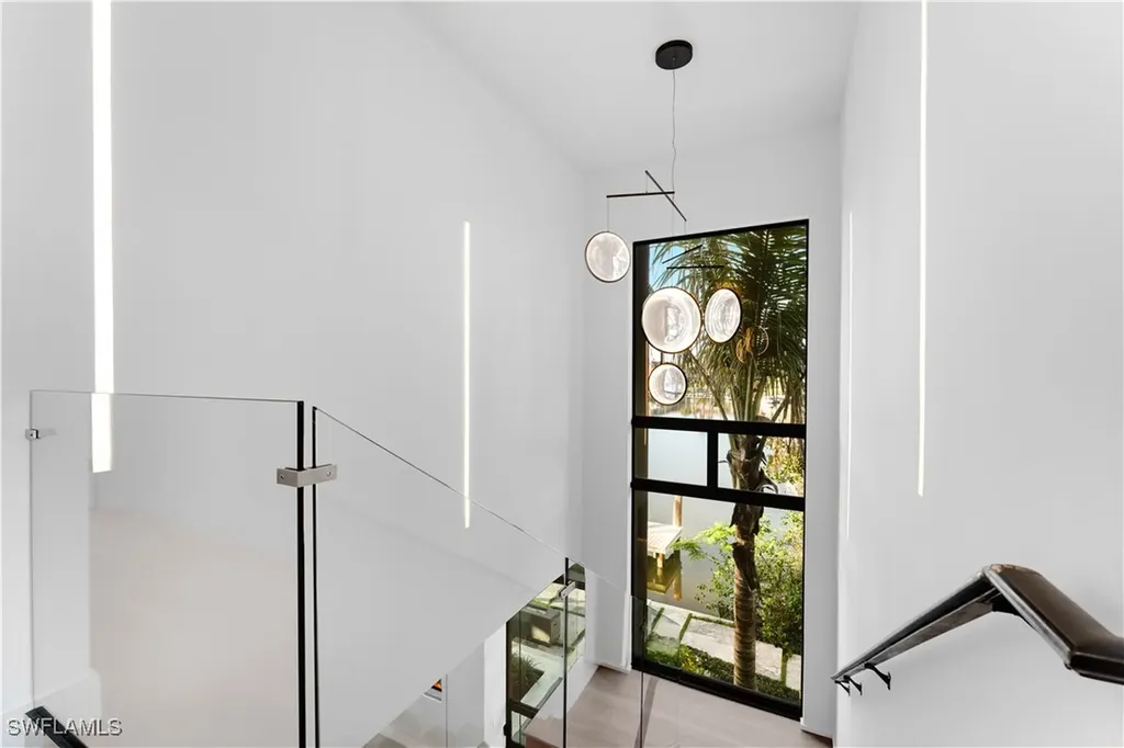 1100 Sandpiper Street Naples FL 34102