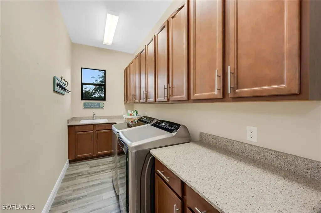 12402 Lockford Lane Naples FL 34120
