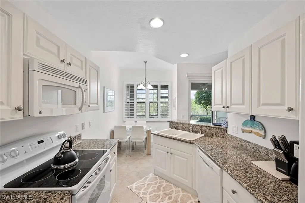 4685 Hawks Nest Way Naples FL 34135