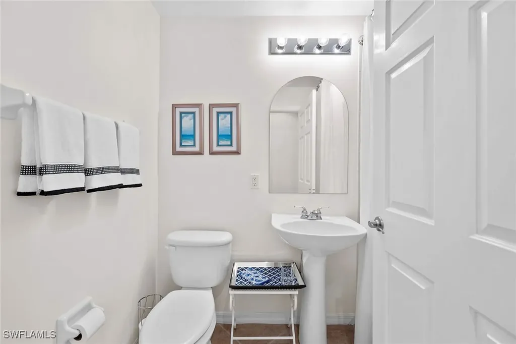 4685 Hawks Nest Way Naples FL 34135