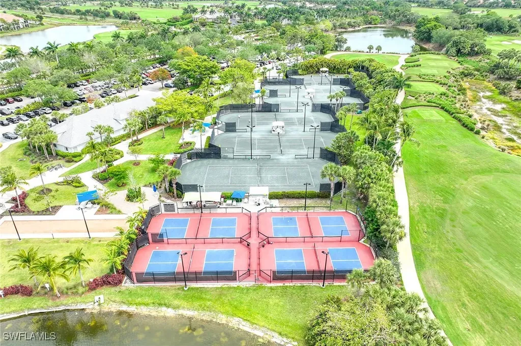 4685 Hawks Nest Way Naples FL 34135