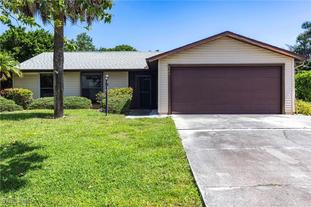 2345 Outrigger Lane Naples FL 34104