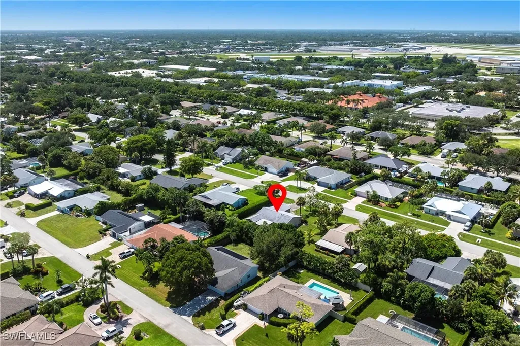 2345 Outrigger Lane Naples FL 34104