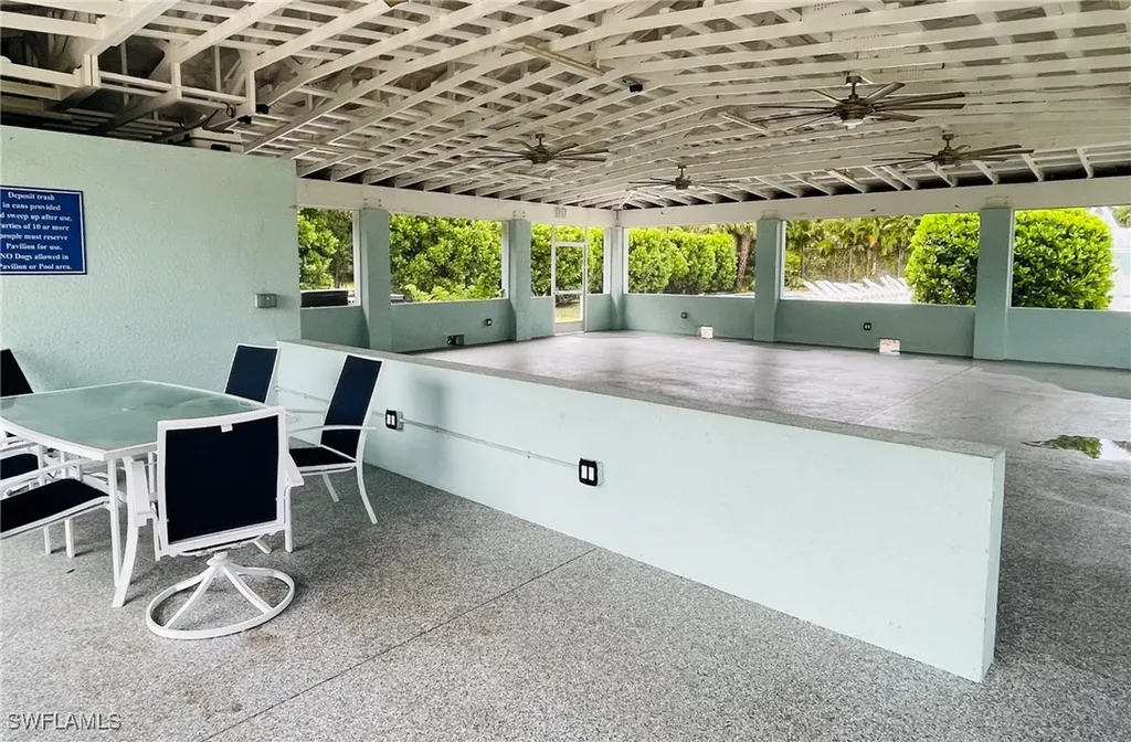 2345 Outrigger Lane Naples FL 34104