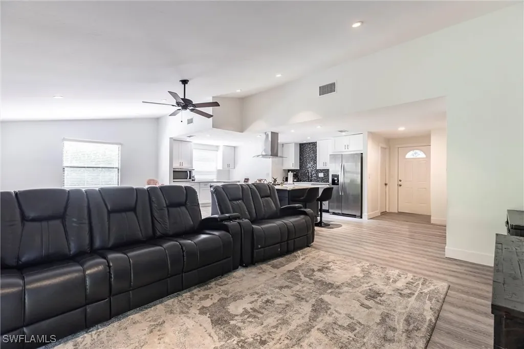 2345 Outrigger Lane Naples FL 34104