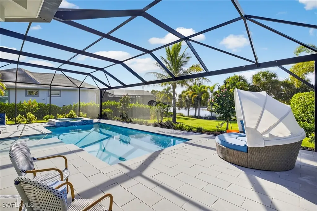 6040 Lucaya Way Naples FL 34113