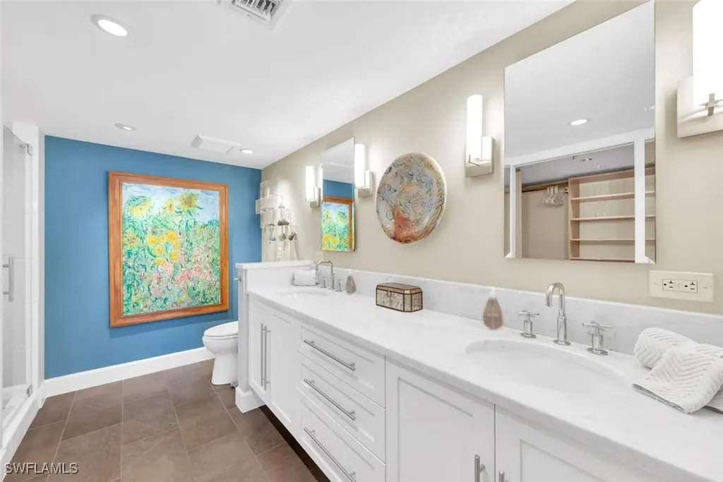 6585 Nicholas Boulevard Naples FL 34108