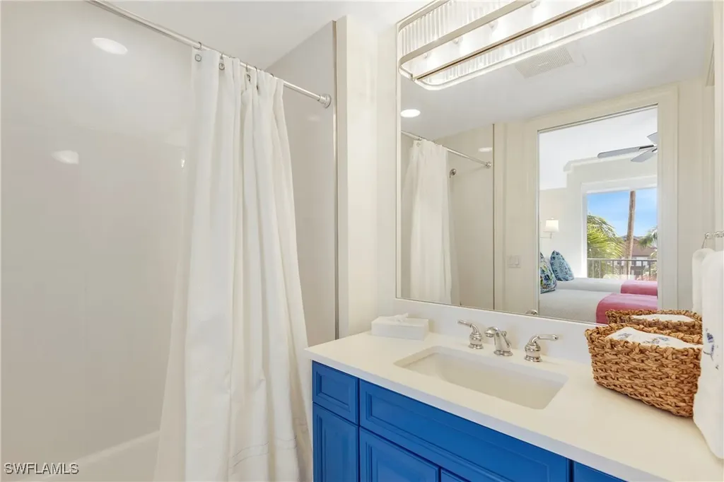 700 La Peninsula Boulevard Naples FL 34113