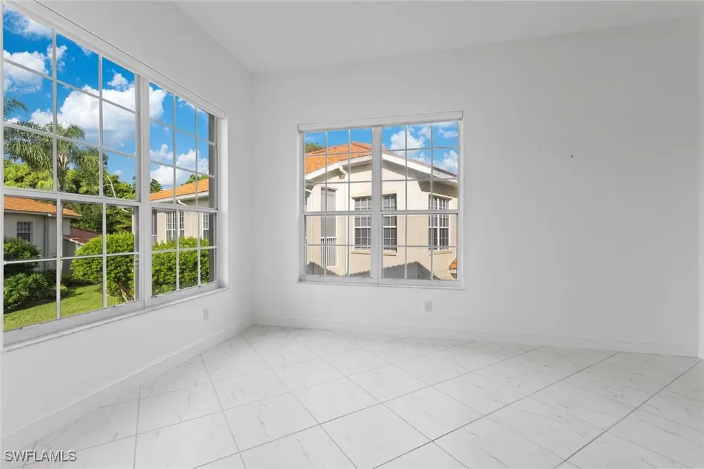 1319 Egrets Landing Naples FL 34108