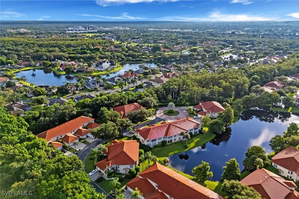 1319 Egrets Landing Naples FL 34108