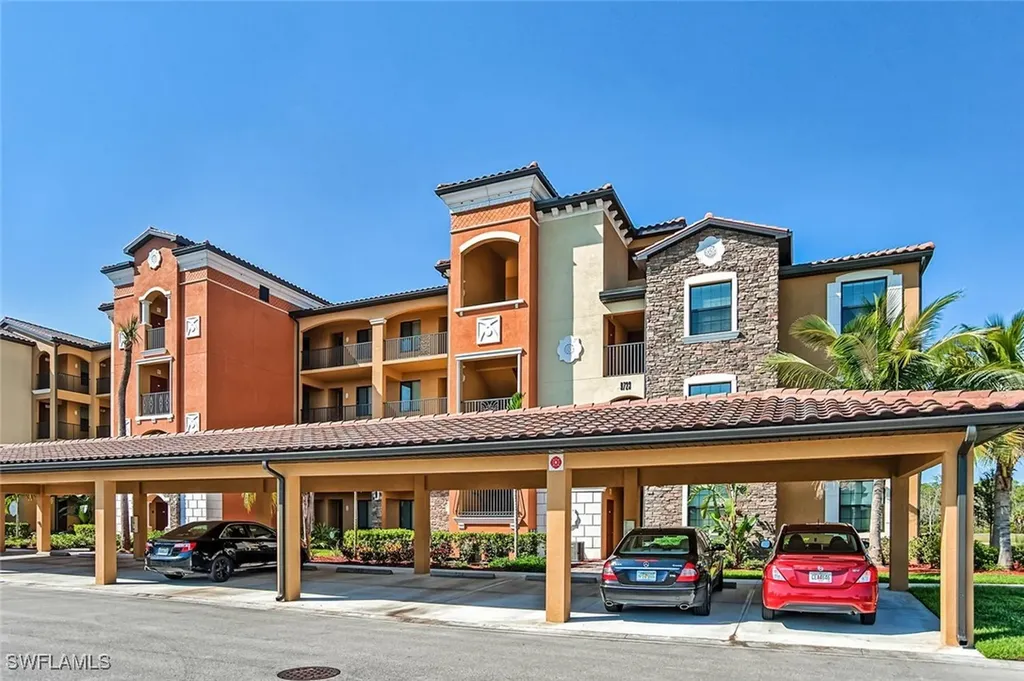 9723 Acqua Court Naples FL 34113