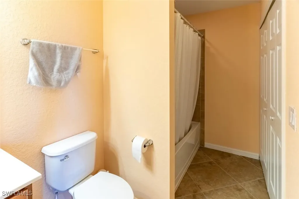 9723 Acqua Court Naples FL 34113