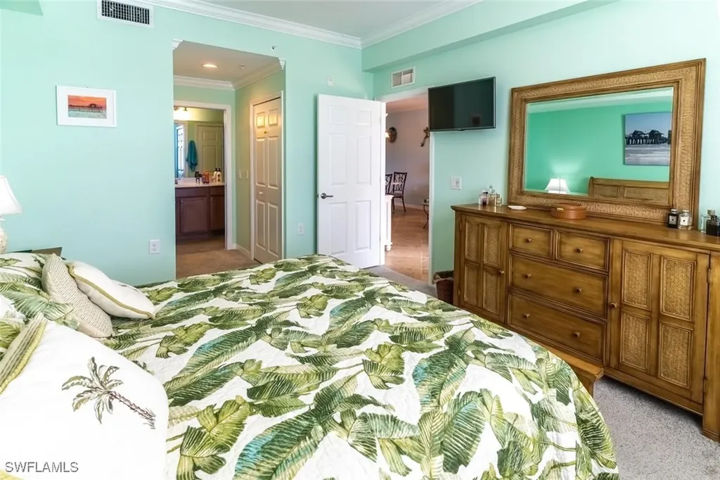 9723 Acqua Court Naples FL 34113