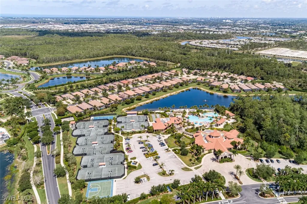 9723 Acqua Court Naples FL 34113
