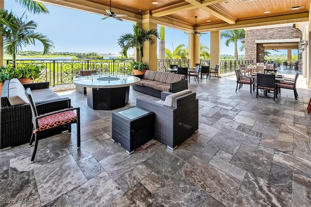 9723 Acqua Court Naples FL 34113