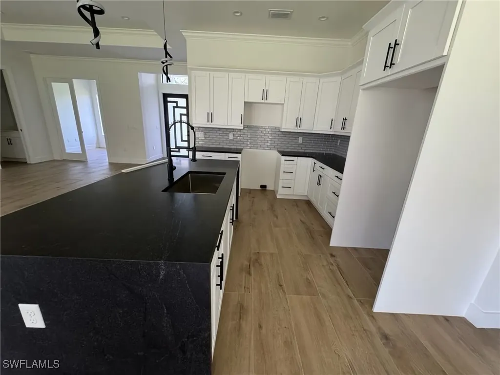 264 Golden Gate Boulevard E Naples FL 34117