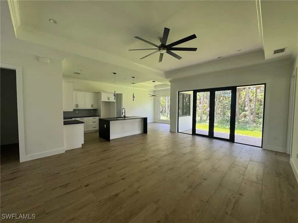 264 Golden Gate Boulevard E Naples FL 34117