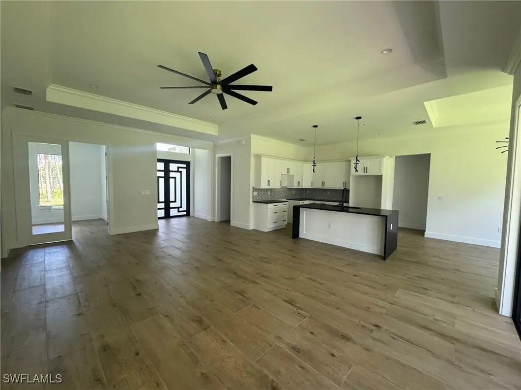 264 Golden Gate Boulevard E Naples FL 34117
