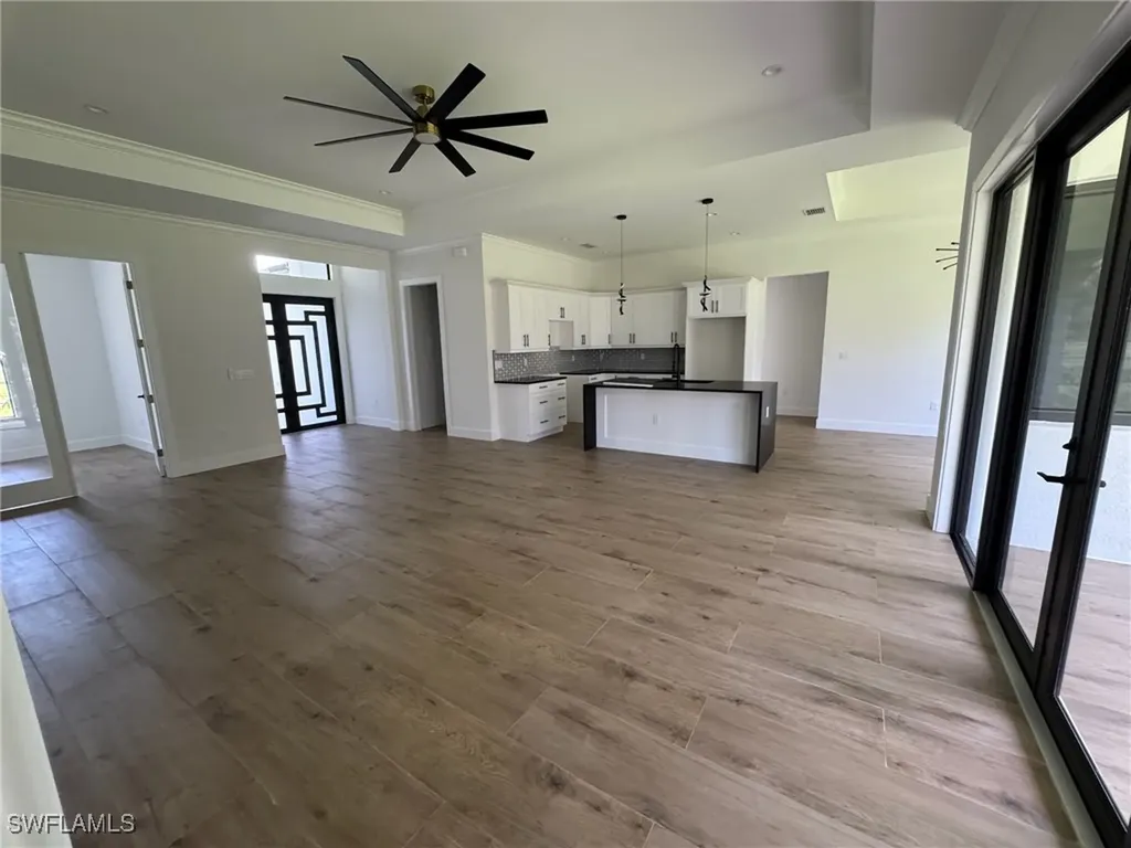 264 Golden Gate Boulevard E Naples FL 34117