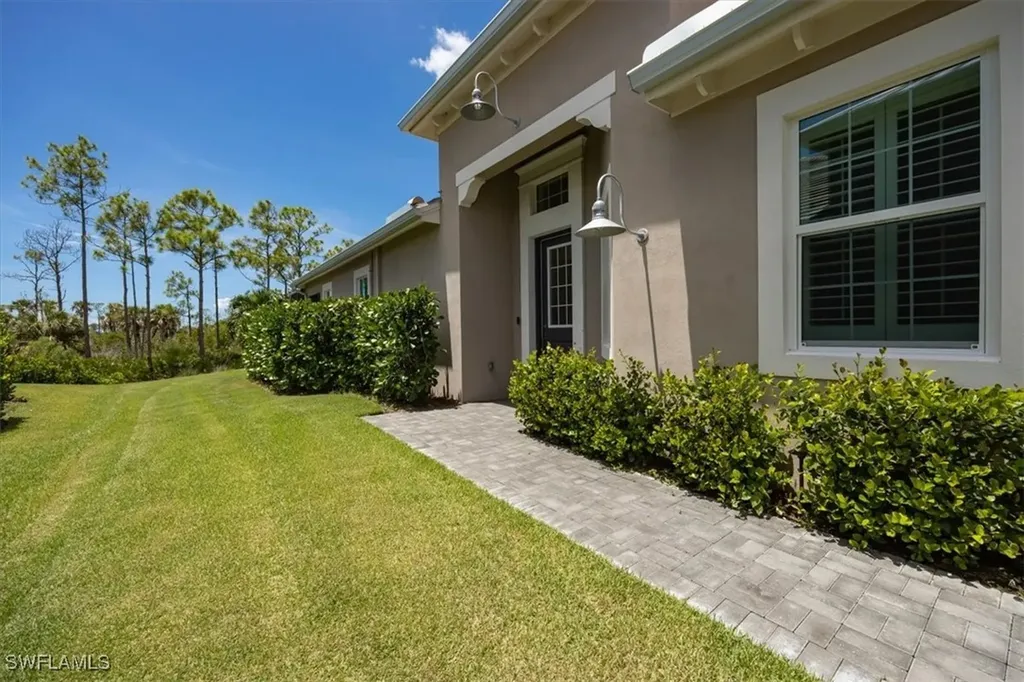 6419 Negril Isle Drive Naples FL 34113