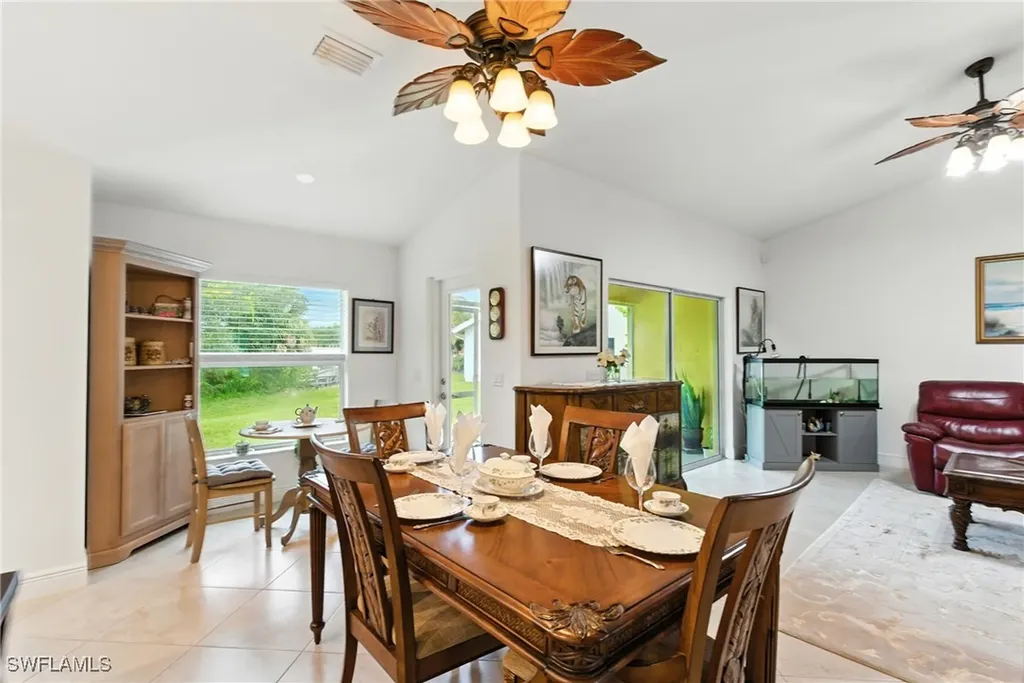 176 Venus Cay Naples FL 34114