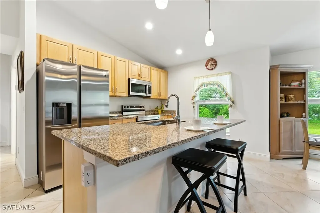 176 Venus Cay Naples FL 34114