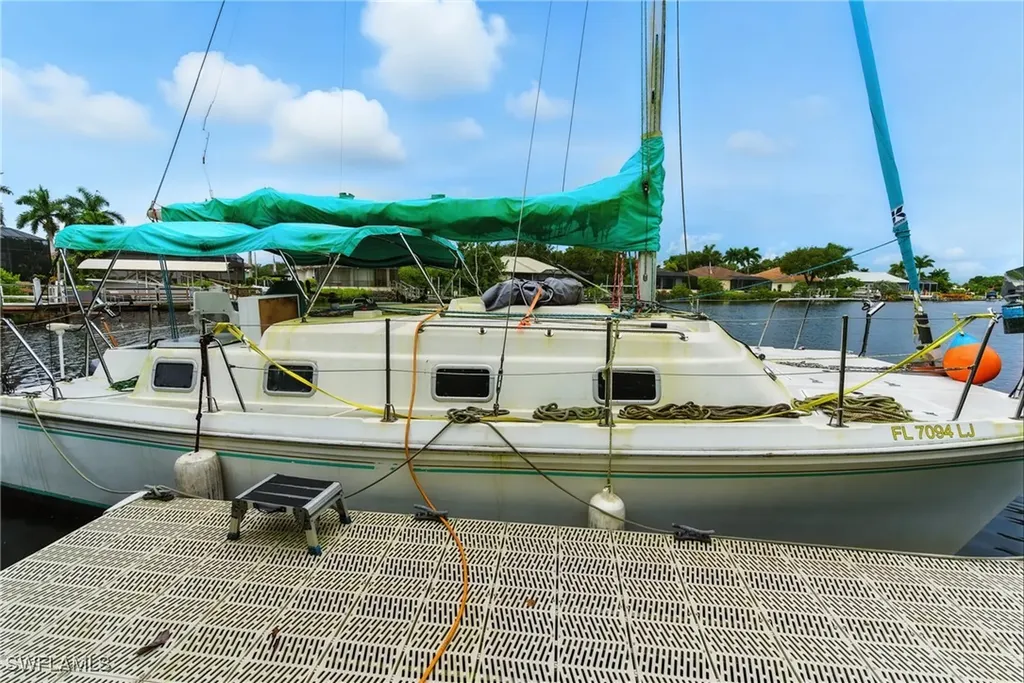176 Venus Cay Naples FL 34114