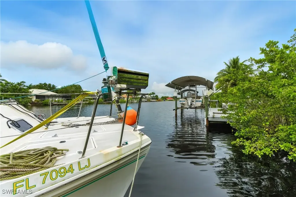 176 Venus Cay Naples FL 34114