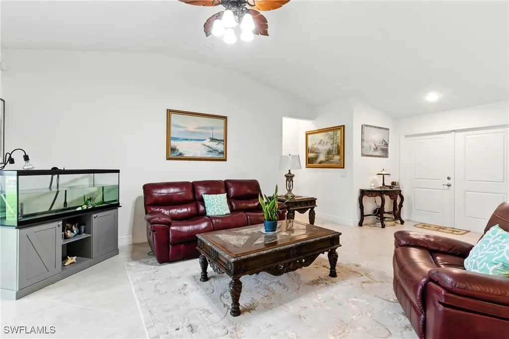 176 Venus Cay Naples FL 34114