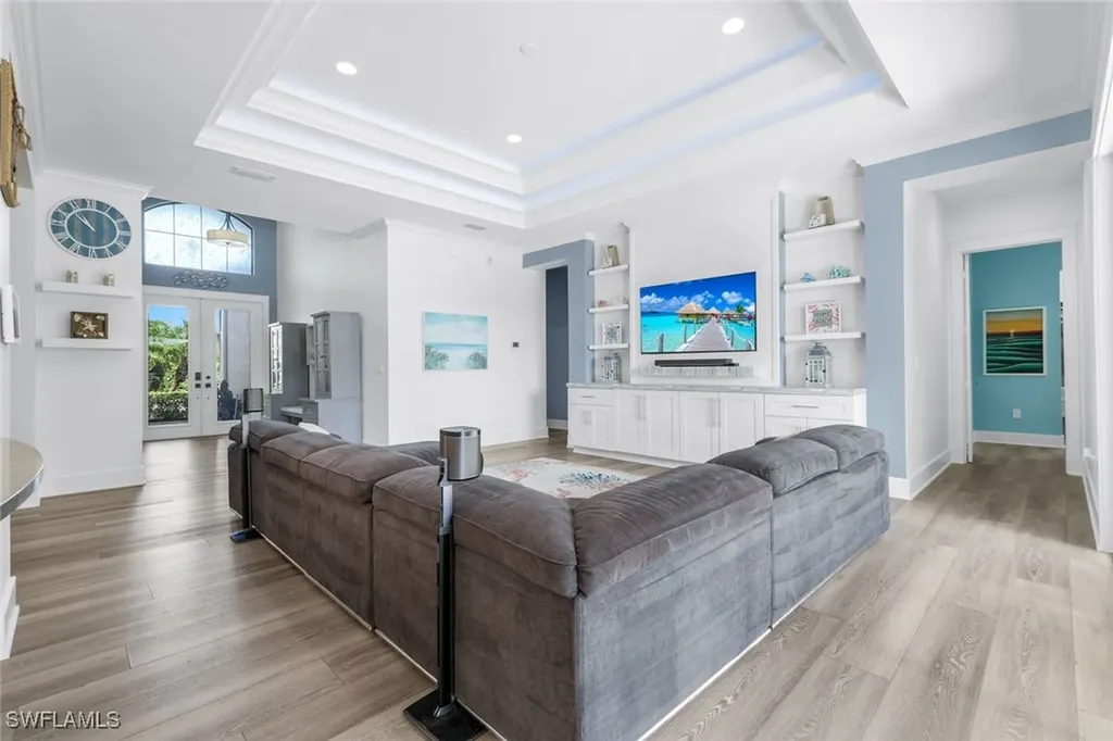 2704 Crystal Way Naples FL 34119