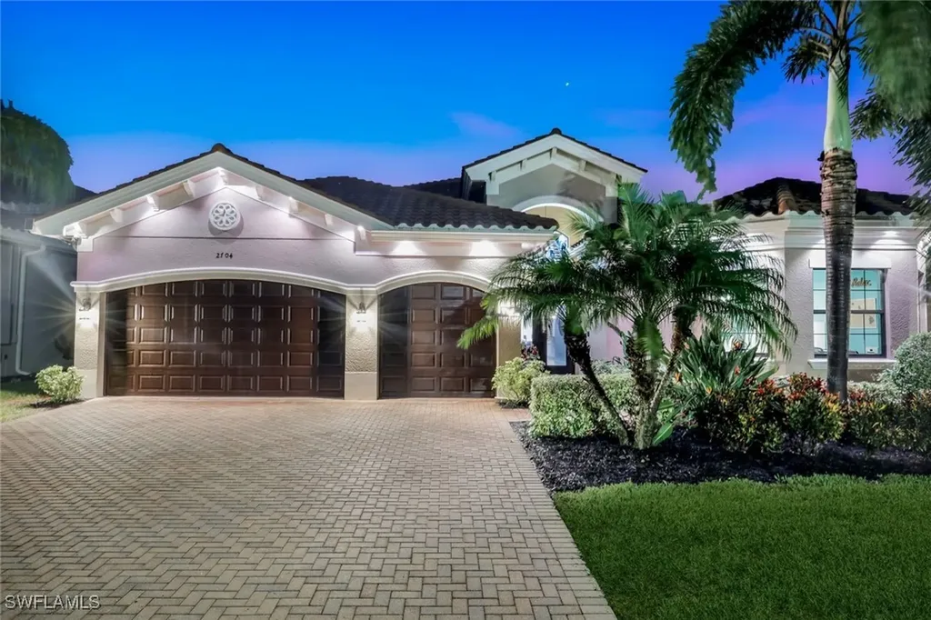 2704 Crystal Way Naples FL 34119