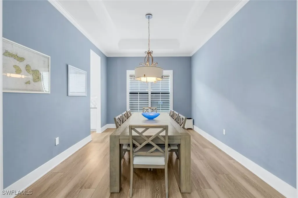 2704 Crystal Way Naples FL 34119