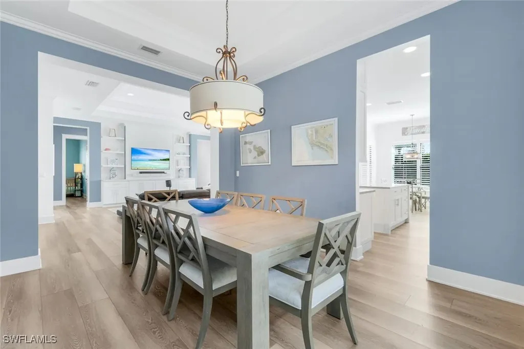 2704 Crystal Way Naples FL 34119