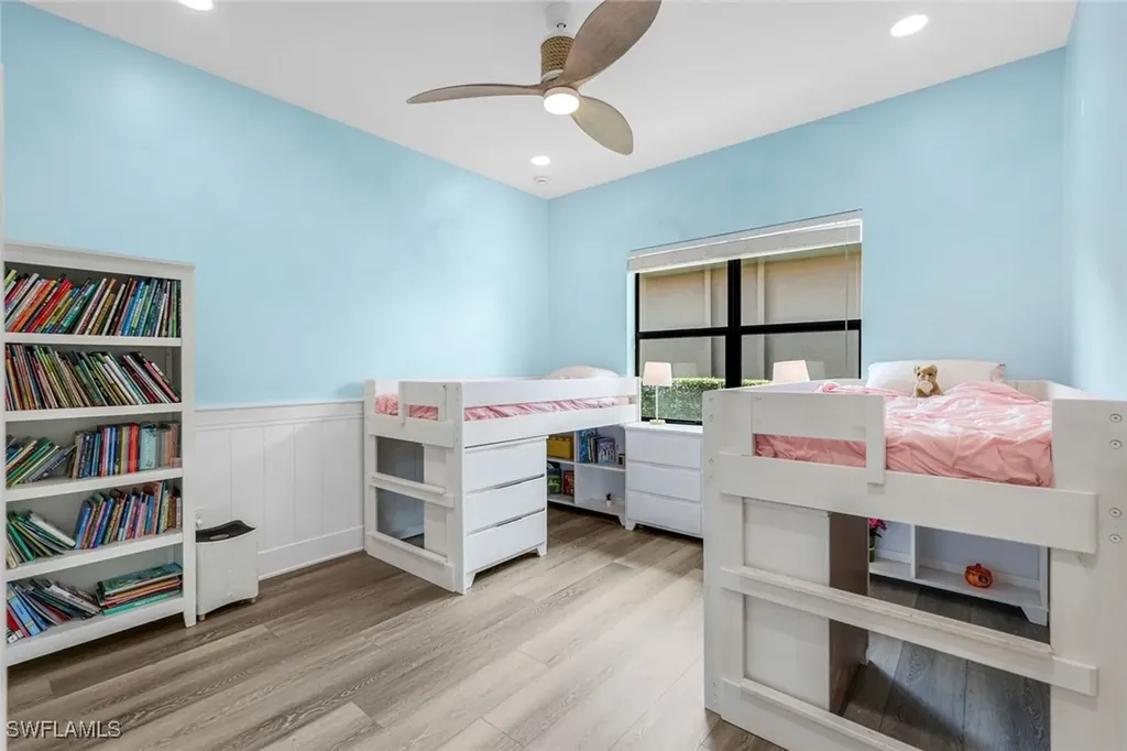 2704 Crystal Way Naples FL 34119