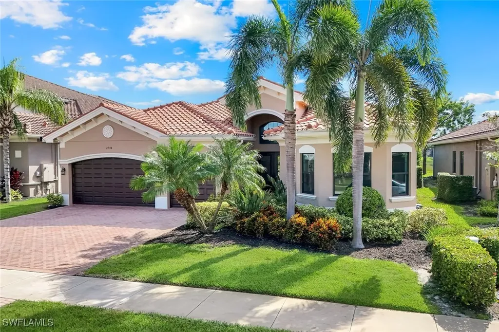 2704 Crystal Way Naples FL 34119