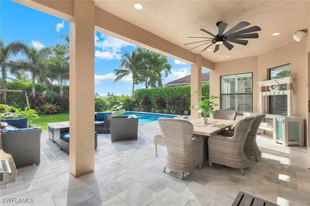 2704 Crystal Way Naples FL 34119