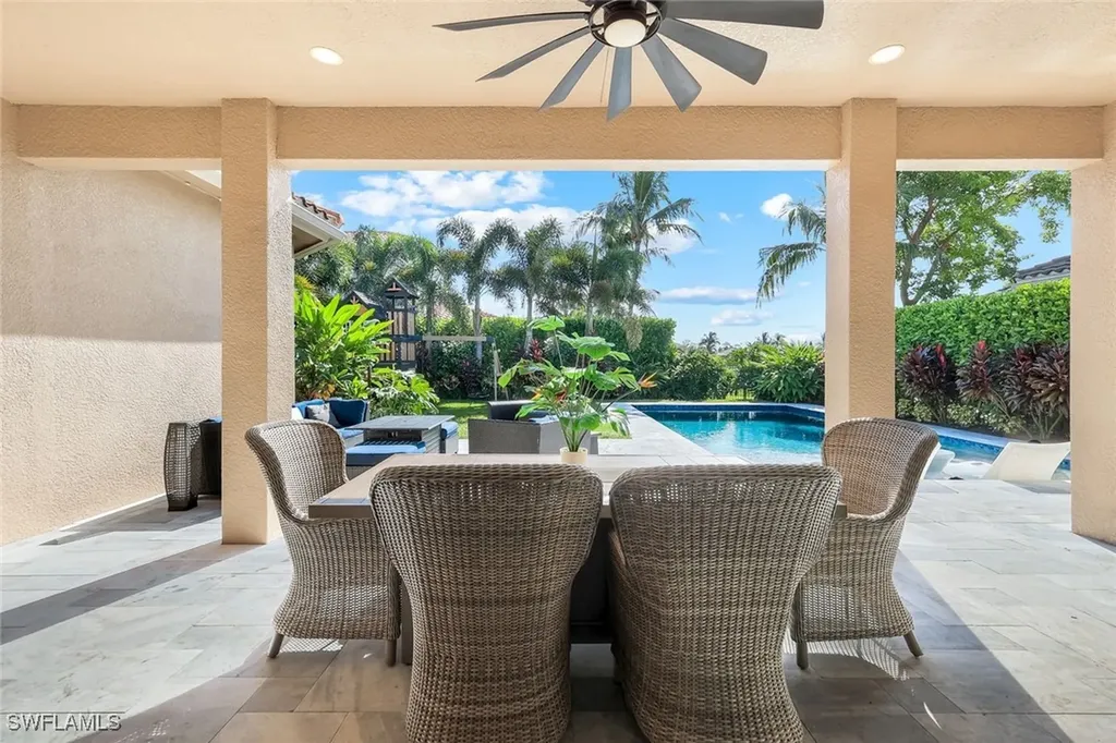 2704 Crystal Way Naples FL 34119